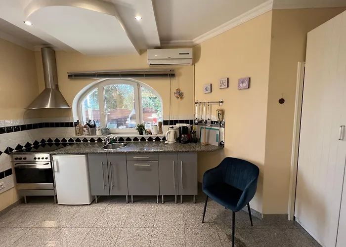 Apartments Villa Chiara, Ground Floor By The Pool