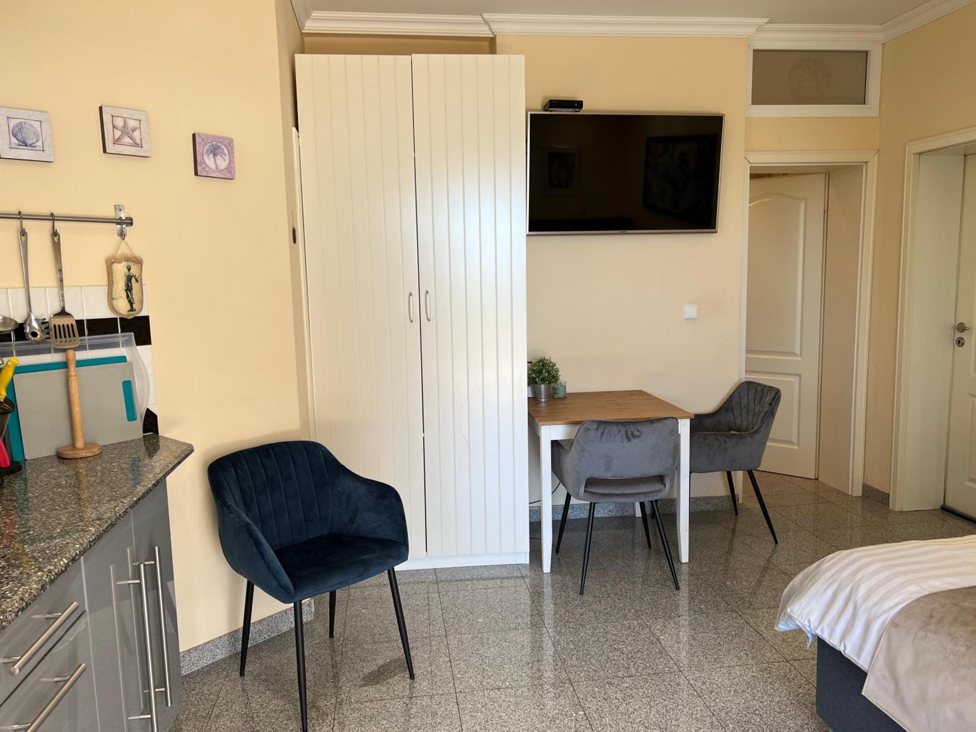 Chiara, Ground Floor By The Pool Apartment Icici